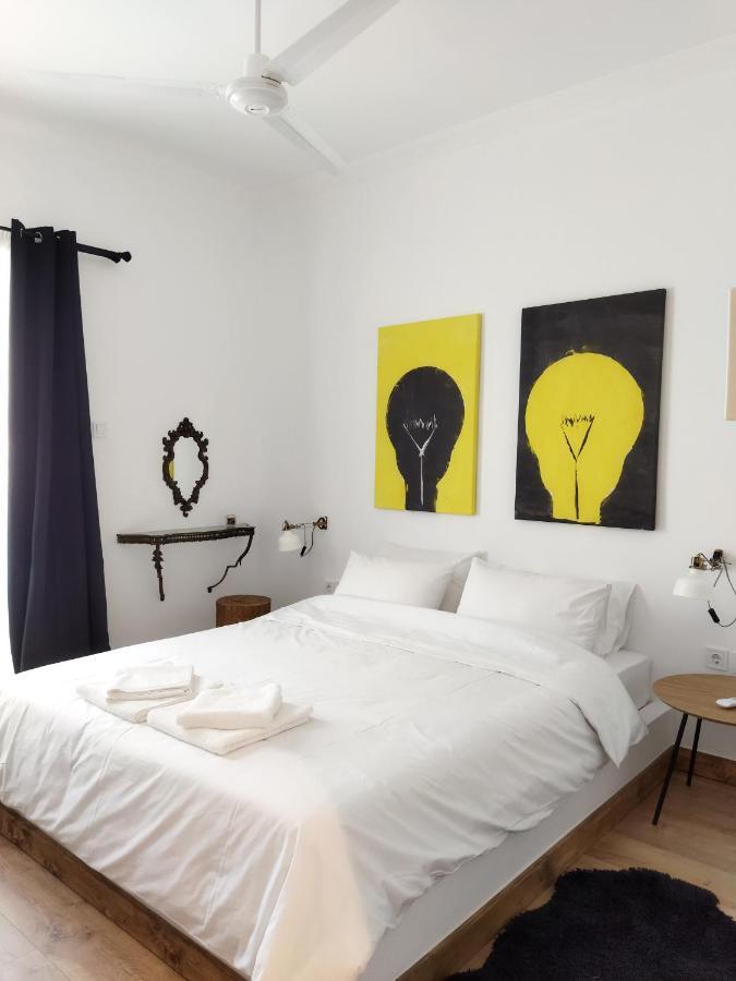 Minimal Apartment By The Beach Korinth Exterior foto